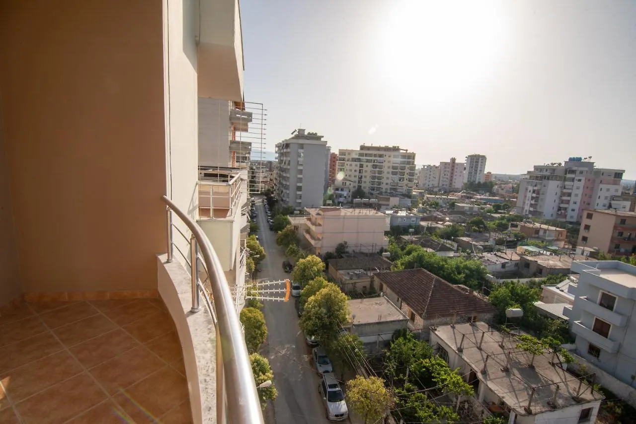 Ami Apartament Vlorë Appartamento