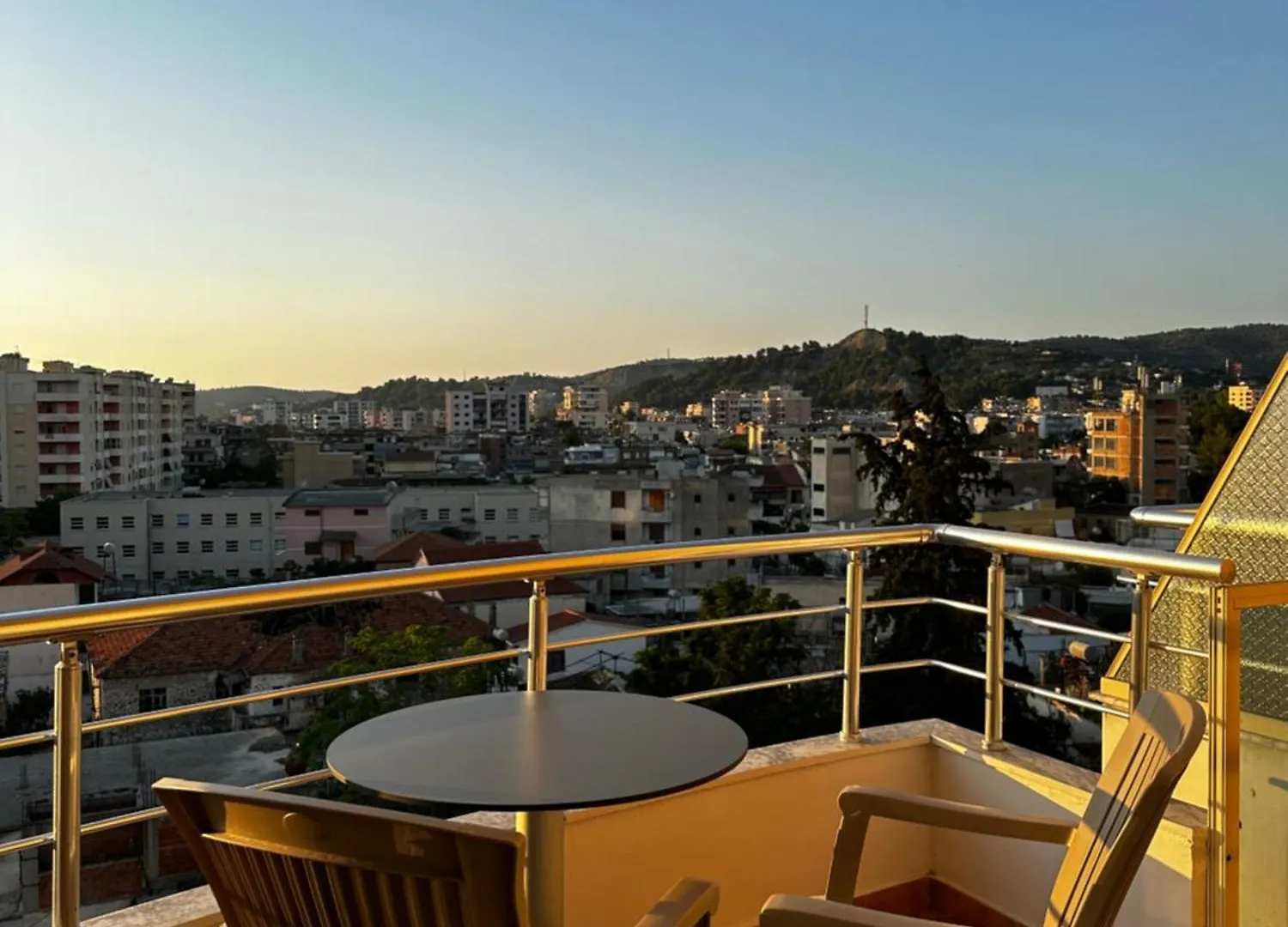 Ami Apartament Vlorë Appartamento